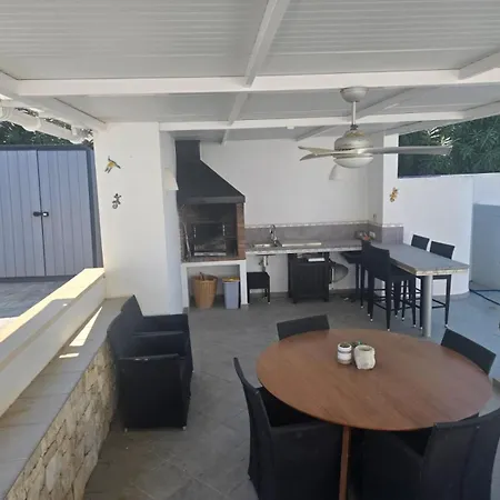 Villa Good Vibes